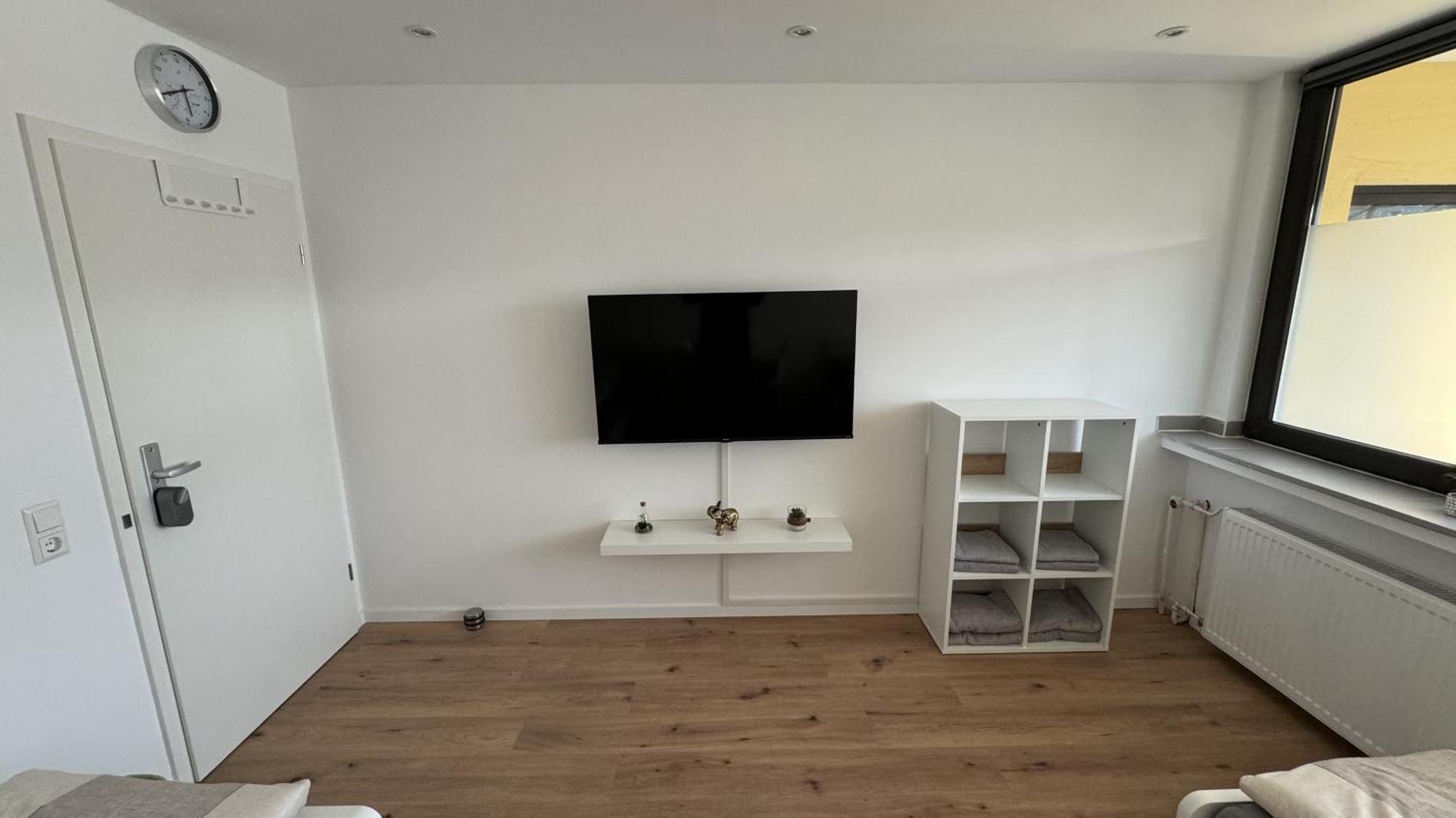 Monteur & Messezimmer *